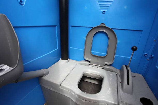 Best Portable bathroom rental  in Hughesville, MD